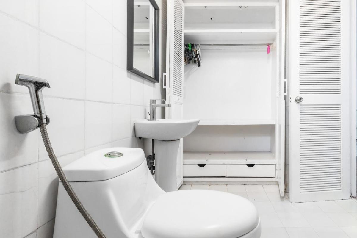 Stylish Hip In The Heart Of Poblacion, Apartment *